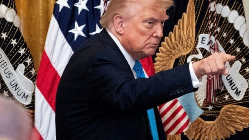 Trump, aliado al mundo "high tech", crea un nuevo bloque histórico