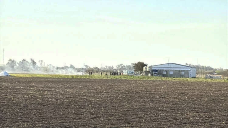 Dos personas murieron al caer una avioneta en un festival aéreo