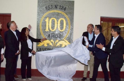Las Breñas: la Escuela 124 celebrósu centenario con acto y cena