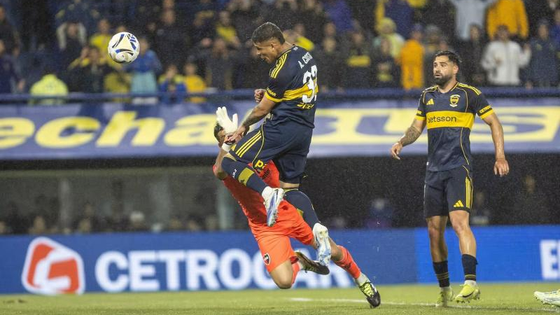 Boca se subió a la cima de su zona y puso en jaque el ciclo del "Ogro" Fabbiani