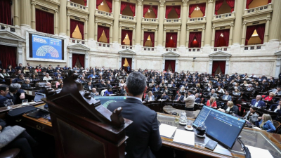 La oposición busca apartar a Espert de la Comisión de Presupuesto
