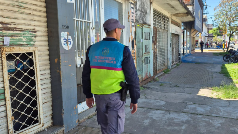 Una mujer encontró un niño deambulando y lo puso a resguardo