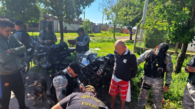 Desbaratan punto de venta de drogas: jubilado detenido con cocaína y dinero en efectivo