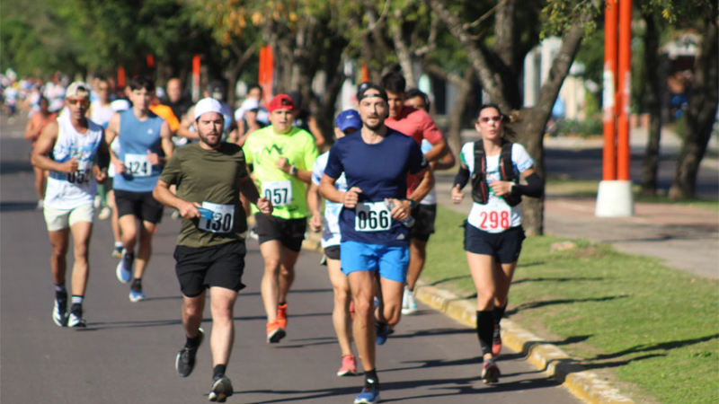 Éxito rotundo de la tercera edición de la Maratón Internacional "Ciudad de las Esculturas"