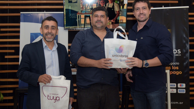 Tarjeta Tuya suma beneficios en restaurantes, bares y hoteles