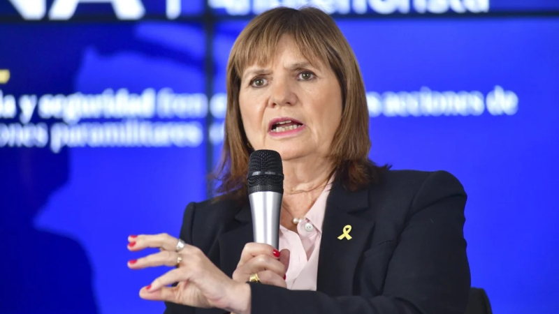 Patricia Bullrich afirmó que el Gobierno "fue oxigenado por el apoyo popular"