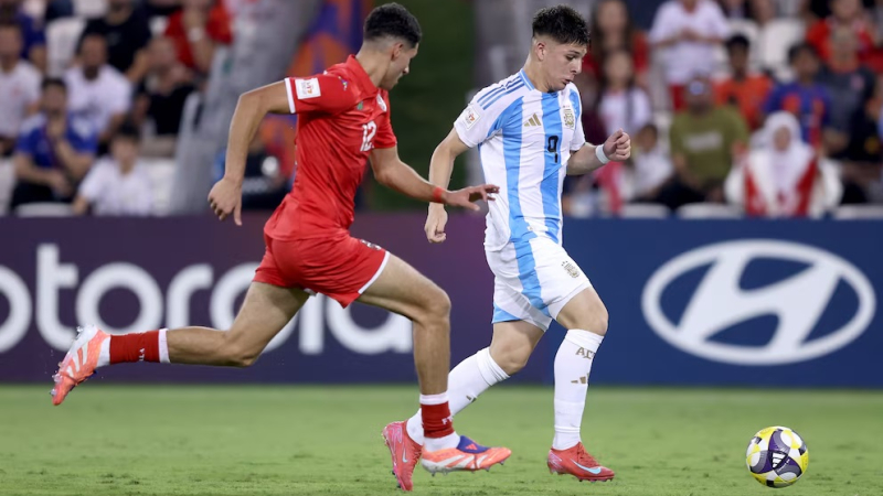 La Selección argentina le ganó 1-0 a Túnez y se clasificó a los 16avos de final