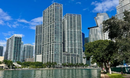 El complejo Icon Brickell, en Miami, donde compró un departamento Andrés Vázquez, jefe de la DGI del gobierno de Milei.jpg