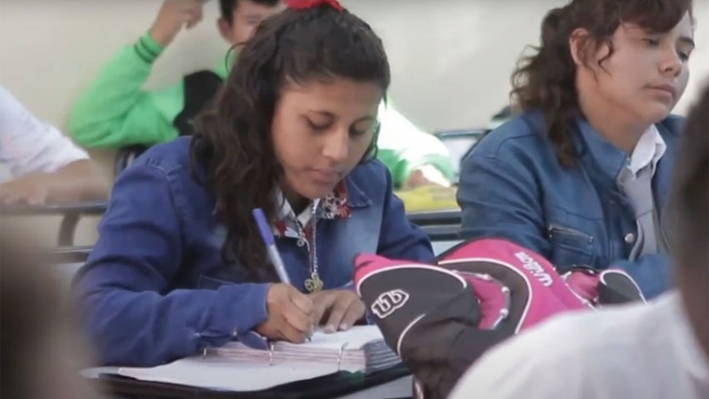 "Trabajamos para que más chicos puedan continuar su secundaria"