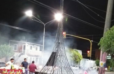 La Torre Eiffel de la Alberdi volverá antes de fin de año