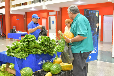Chivitos del oeste en la feria paippera (1).jpg