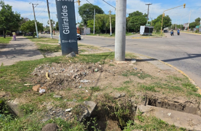 El Güiraldes, un barrio postergado entre apagones, basura y anegamientos