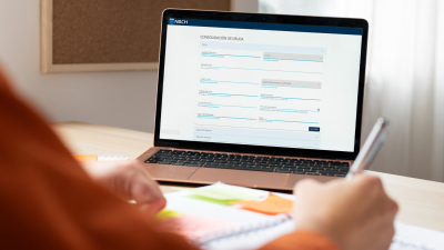 Gestión online habilitada y canales de atención para consolidación de deudas