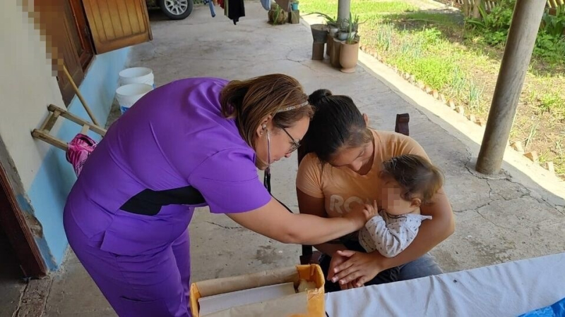 Servicios de salud gratuitos para vecinos de la colonia El Recreo