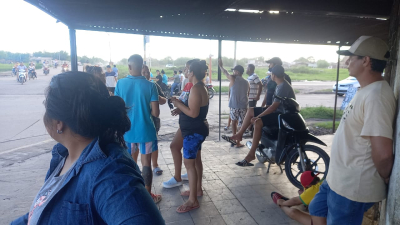 Un rayo dañó un transformador y decenas de familias están sin luz desde el domingo 