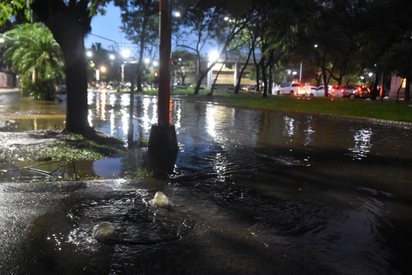 Anegamientos temporarios por abundantes lluvias en Resistencia