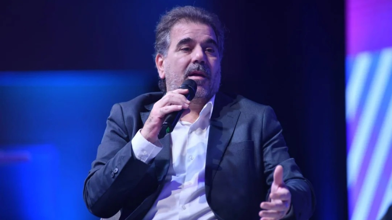 "Nunca en la historia un partido apoyó tanto a un presidente de otro signo como hizo el PRO con Milei"