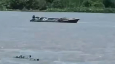 Hallaron a dos hombres acribillados en una lancha a la deriva
