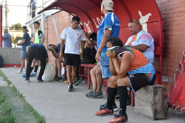 06-12-2025. Jugadores de Municipales a minutos de perder contra Parque Patricios.