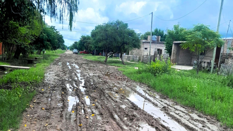 Vecinos de Quitilipi insisten con reclamos por el mal estado de las calles de tierra