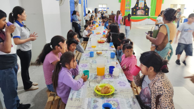 Niños y niñas de la EPEP 42 celebraron Reyes