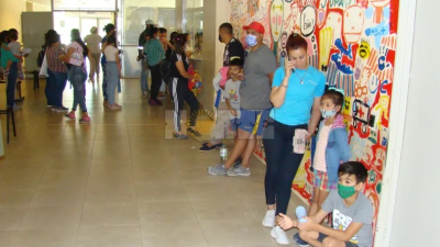 Invitan a colaborar con regalos para niños del Pediátrico