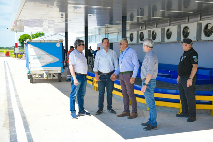 EBER SOLIS EN AEROPUERTO-3.jpg