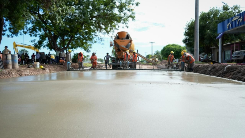 Más conectividad y desarrollo: continúan las obras de pavimento en Campo Largo