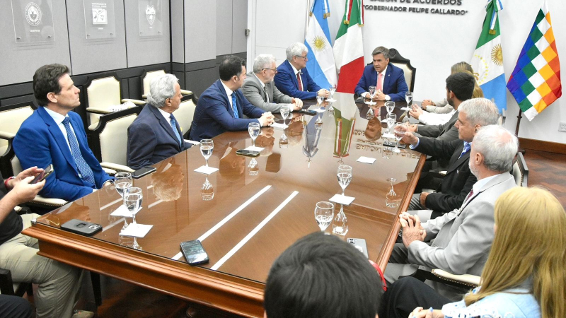 Fortalecimiento de lazos: Zdero recibió a delegación italiana de Udine