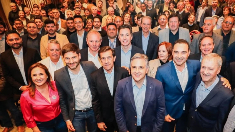 Hermetismo por la reunión de los gobernadores en medio de las negociaciones por la reforma laboral de Milei