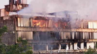 La historia reciente del viejo edificio municipal: incendios, riesgo de derrumbe y demolición inminente