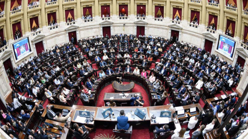Con legisladores chaqueños en escena, Diputados define la reforma laboral