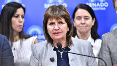 Bullrich criticó el paro del fútbol y calificó de "ridícula" la decisión vinculada a la citación de Tapia