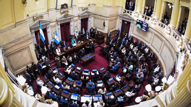 El Senado aprobó la reforma laboral y el gobierno logró su mayor triunfo legislativo