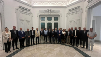 "Estamos en un país en el que el gobierno cree que la industria debe desaparecer"