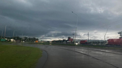 Intensa tormenta eléctrica en Resistencia: continúa el alerta por fuertes lluvias en la región