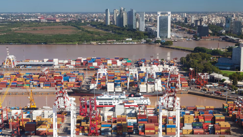 La OMC advirtió que el comercio mundial sufre las "peores perturbaciones" en 80 años