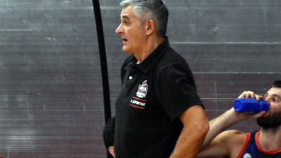 Villa conocerá hoy su rival de los playoffs de Reclasificación