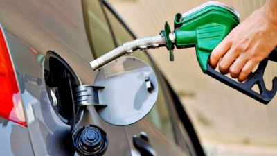 El Gobierno de Milei ya acumula un aumento del 510% en el precio del combustible