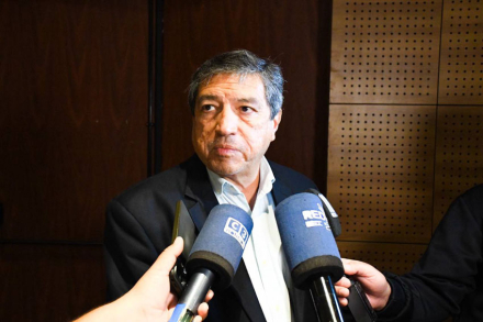 JULIO-ARAOZ-MINISTRO-ED.jpg