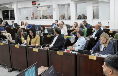 Más dudas que certezas ante la triple jornada en la Legislatura