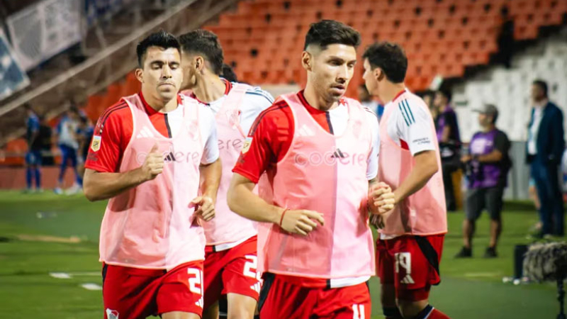 El presidente Di Carlo anticipó que "se van a ir 15 jugadores"