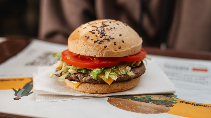 McDonald’s amplia su menú con una nueva opción de pan sin gluten