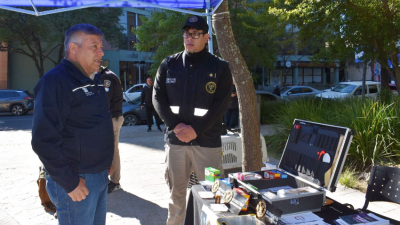 "Secuestramos más de 400 kilogramos de cocaína y 3000 de marihuana"