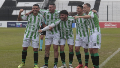 "Defe" goleó y sueña con la siguiente fase