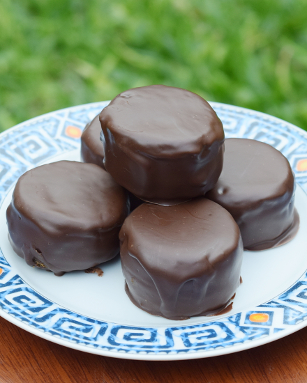 Foto 04 Rico con Algarroba - Alfajor tipo Marplatense