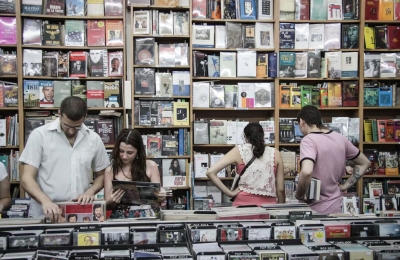 Rechazan ley que quita protección a librerías