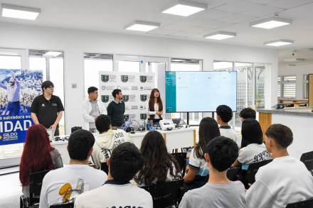 Estudiantes de la EPES N°32 visitaron el Polo (1)