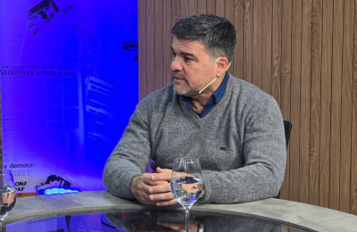Meneses defendió la recuperación del Insssep y puso el foco en la "industria del juicio"