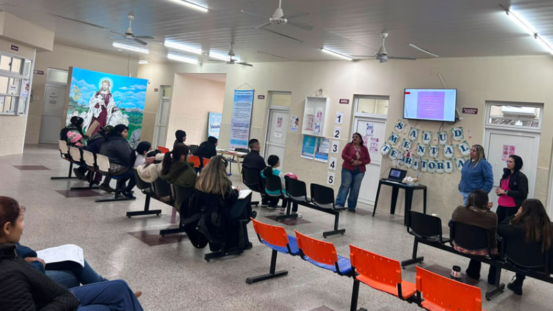 La Dirección de Salud Mental realizó un taller comunitario sobre ansiedad en el centro de salud 8 de Octubre